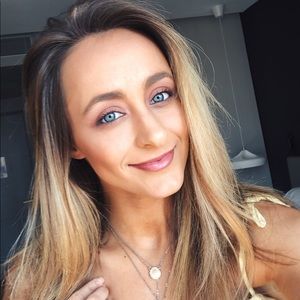 Meet your Posher, Bri